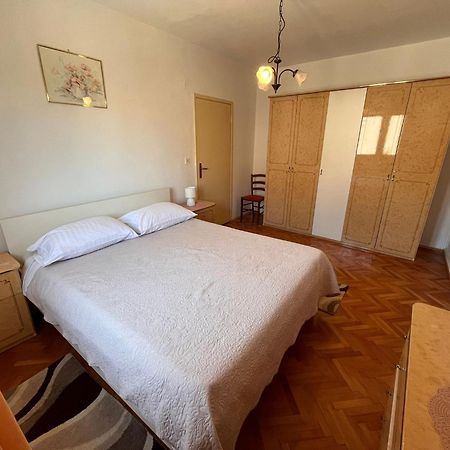 Beautiful Apartment Julieta Привлака Екстериор снимка